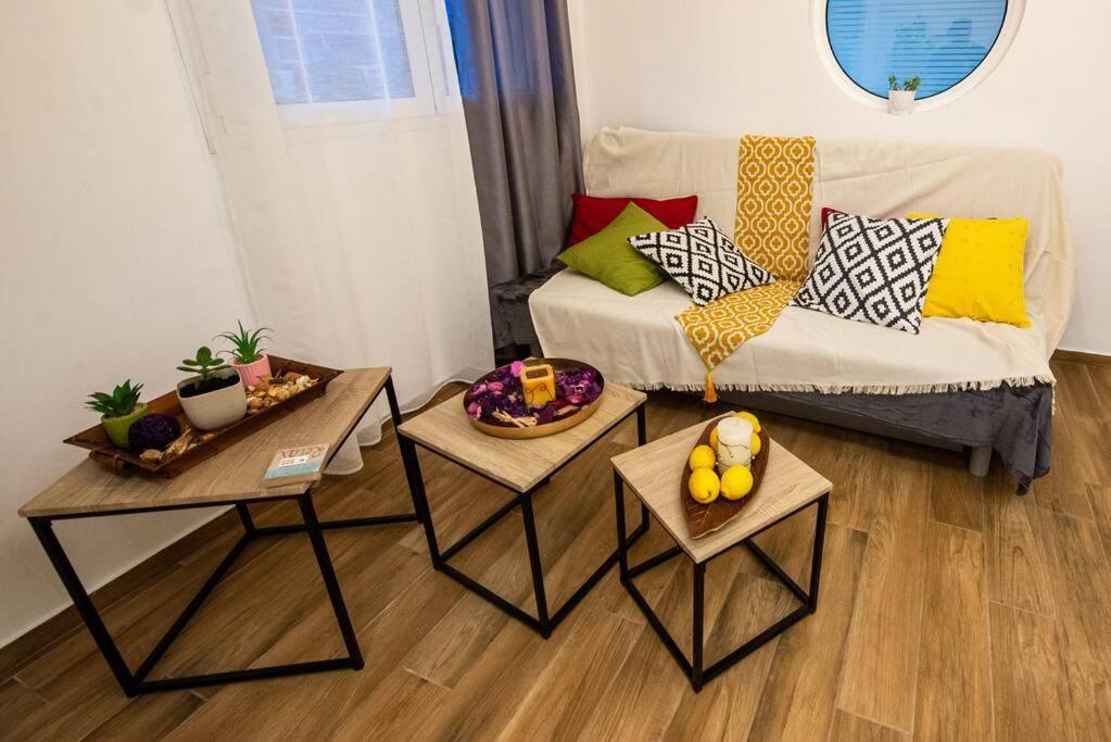 Lemon Garden Stylish Private Apartment Kalamata Exterior photo