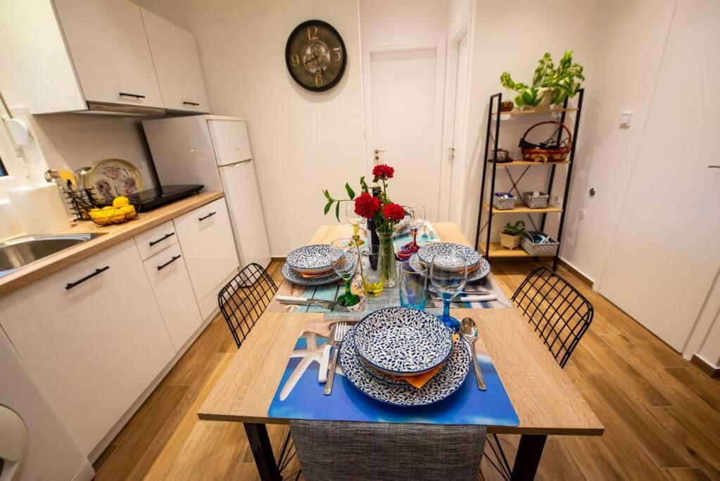 Lemon Garden Stylish Private Apartment Kalamata Exterior photo